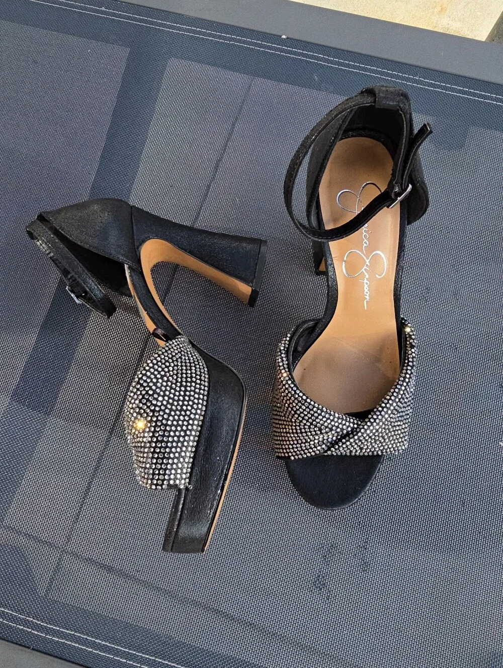 make statement